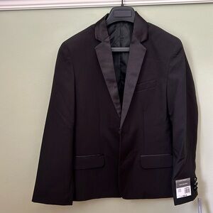 Van Heusen Boys Tuxedo jacket